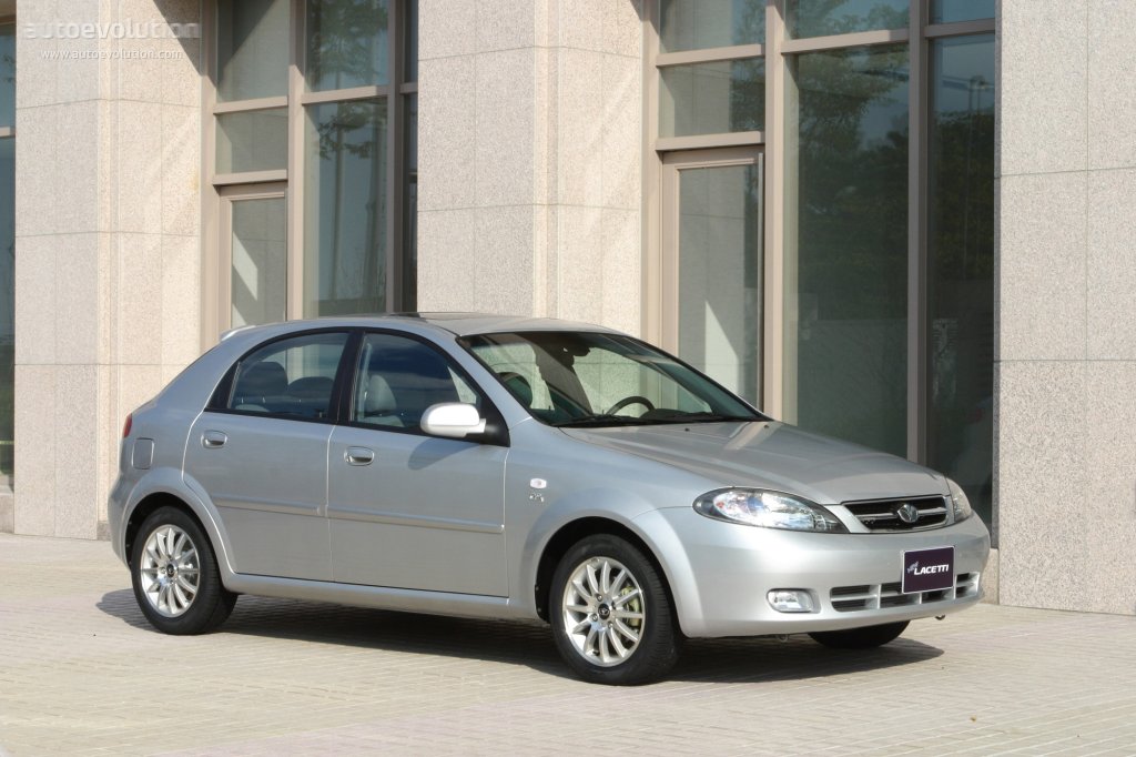 Daewoo Lacetti 5 Doors photo 2