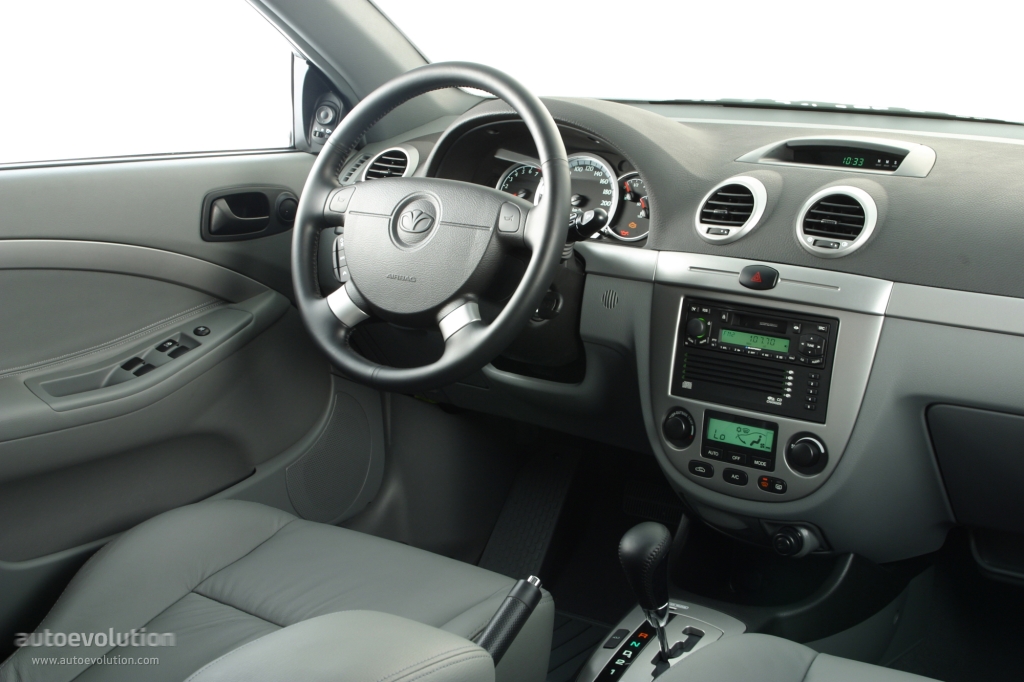 Daewoo Lacetti 5 Doors photo 32