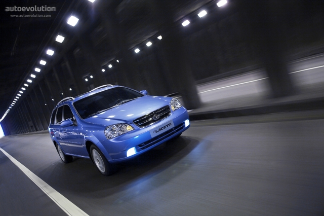 Daewoo Lacetti Wagon photo 2