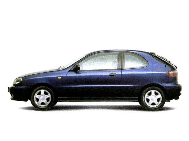 Daewoo Lanos Hatchback 3 Doors photo 12