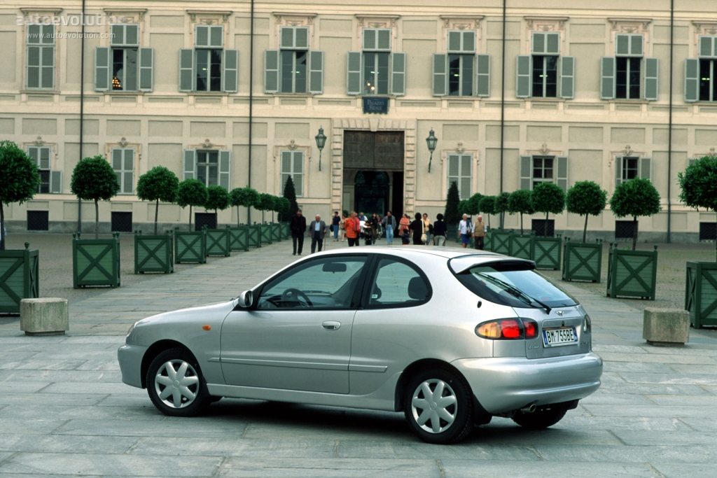 Daewoo Lanos Hatchback 3 Doors photo 5