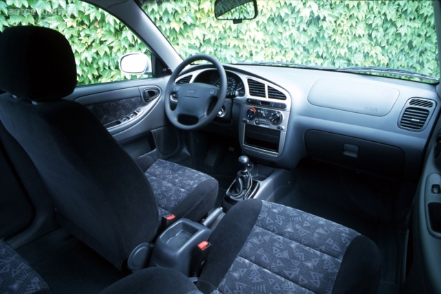 Daewoo Lanos Hatchback 5 Doors Foto 9
