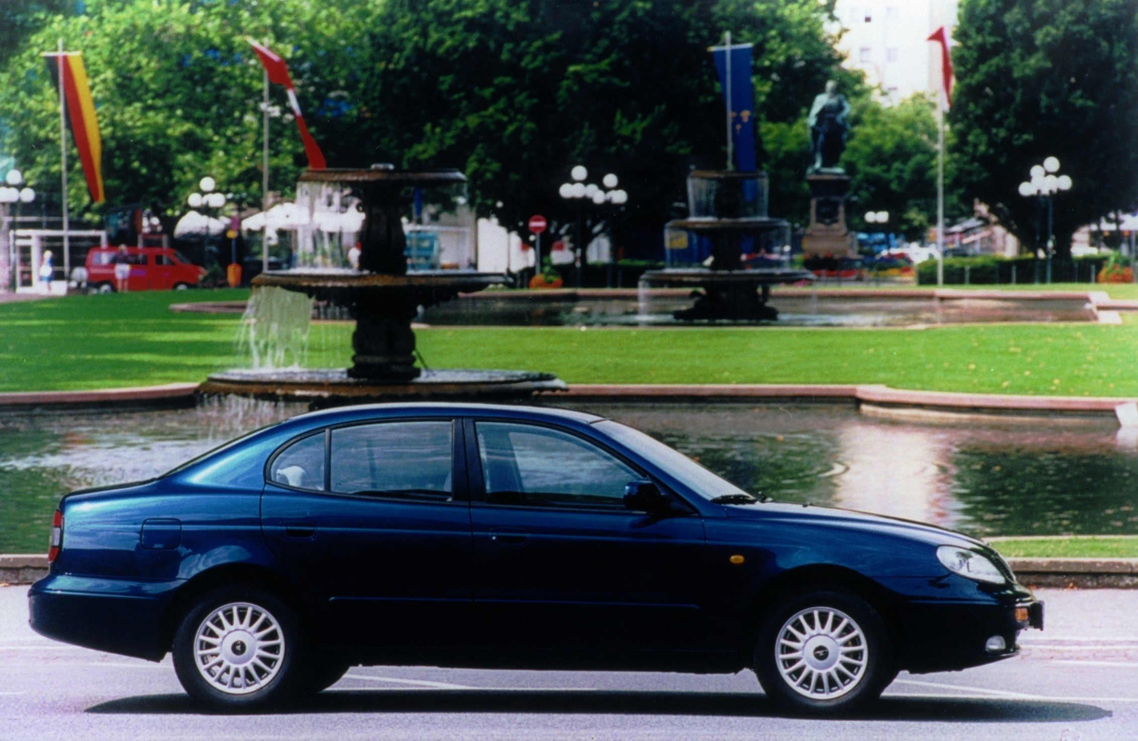 Daewoo Leganza photo 10