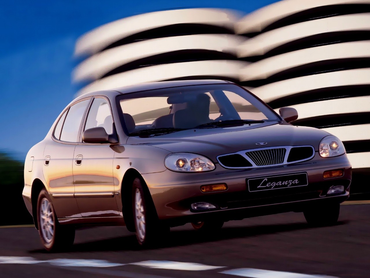 Daewoo Leganza photo 16