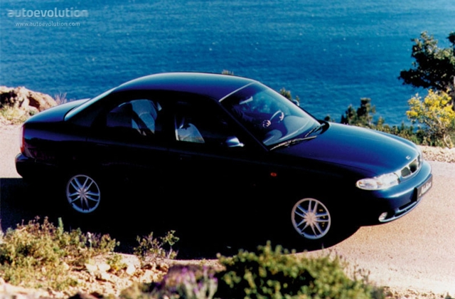Daewoo Nubira photo 2