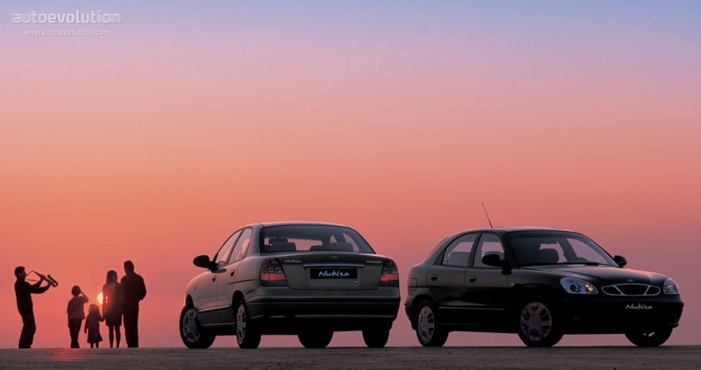 Daewoo Nubira photo 2