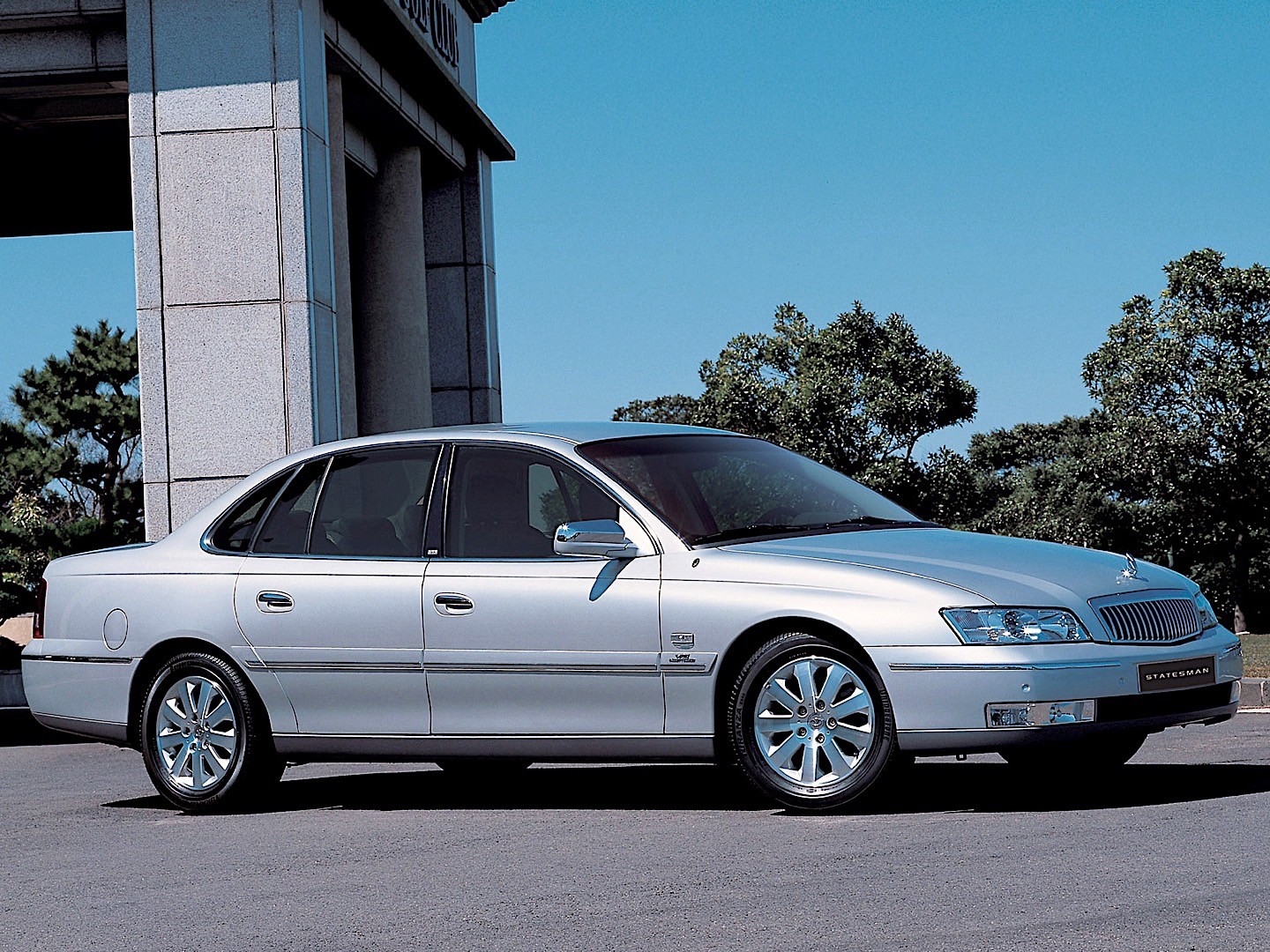 Daewoo Statesman photo 16