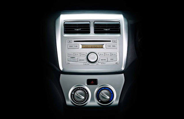 Daihatsu Ayla foto 10