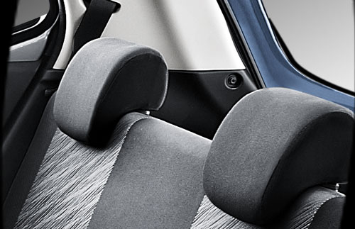 Daihatsu Ayla photo 13