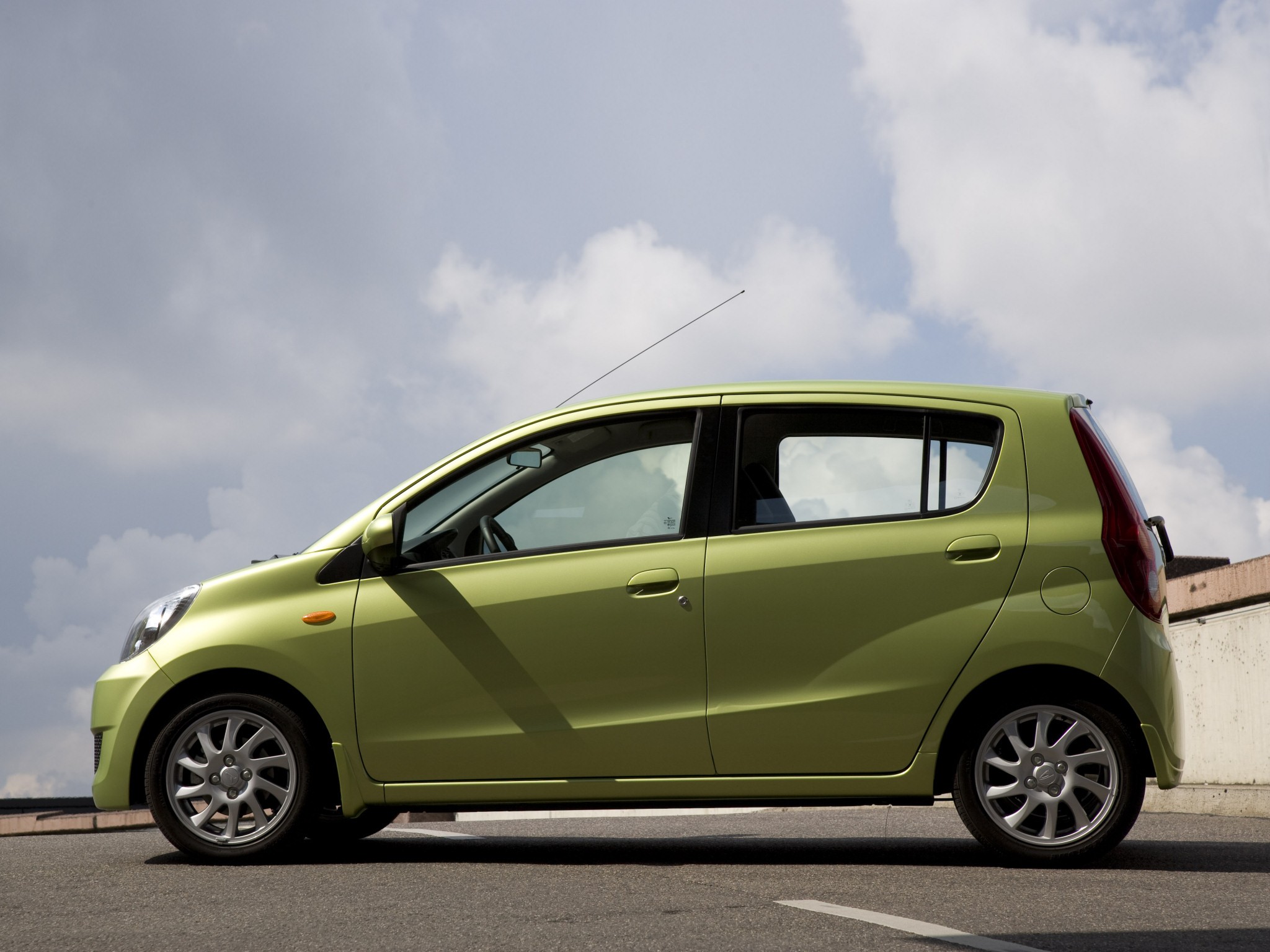 Daihatsu Cuore photo 18