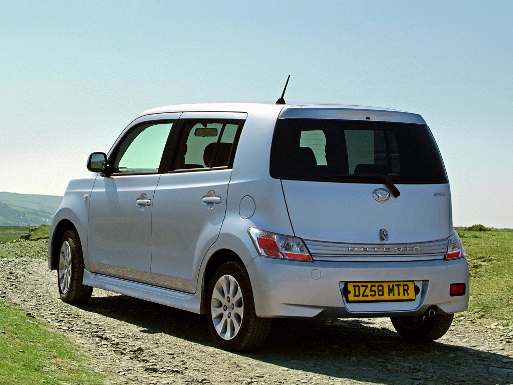 Daihatsu Materia photo 9