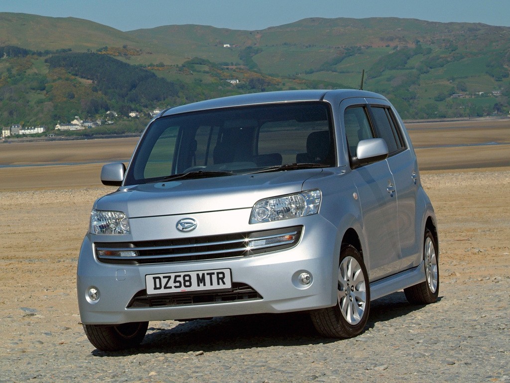 Daihatsu Materia photo 10