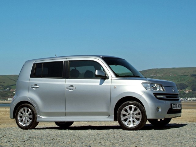 Daihatsu Materia Foto 11