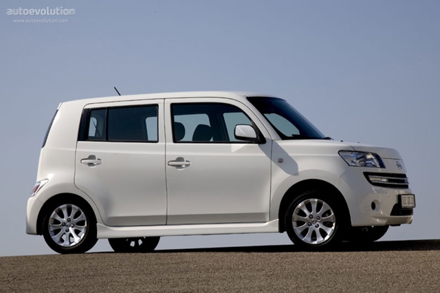Daihatsu Materia Foto 3