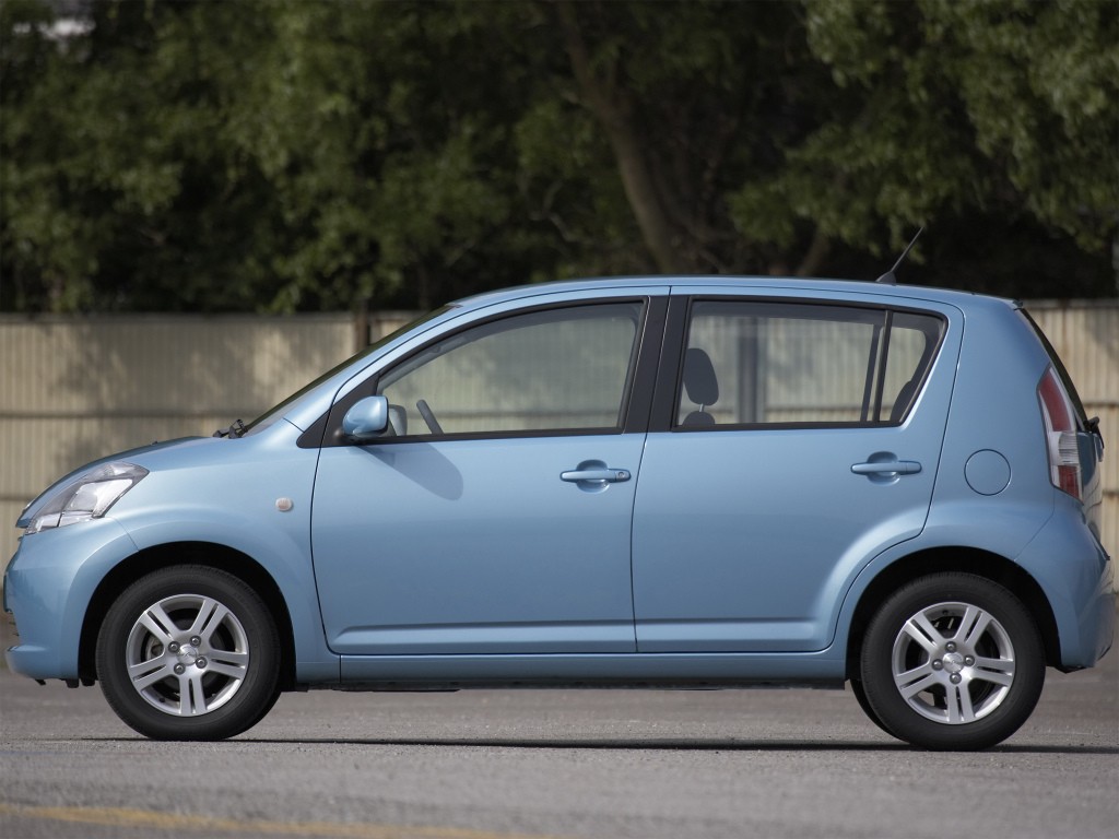 Daihatsu Sirion 2 photo 8