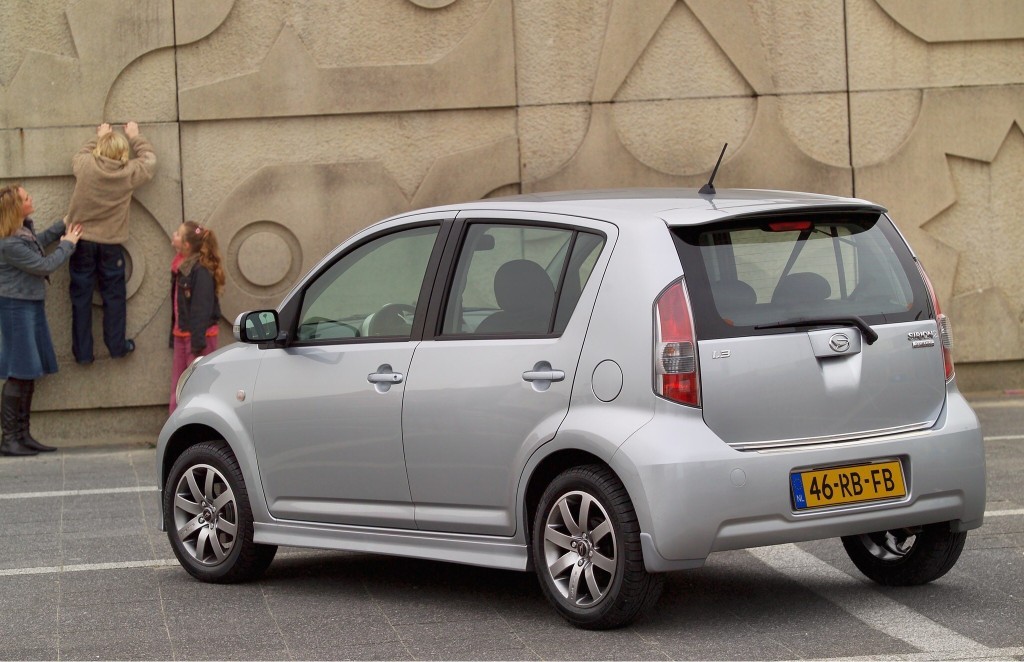 Daihatsu Sirion 2 photo 20