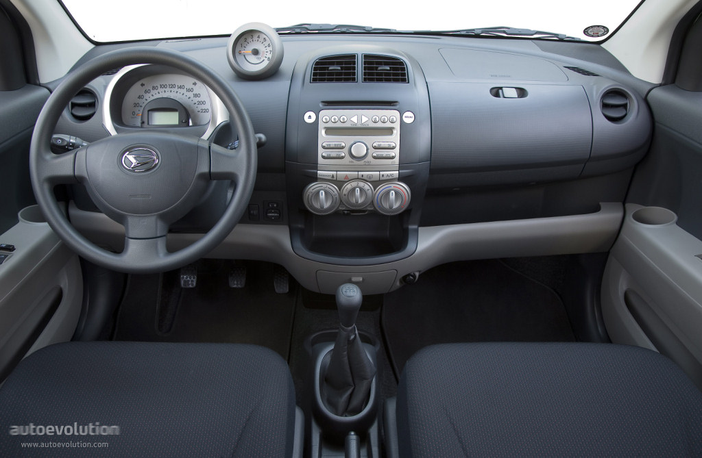 Daihatsu Sirion 2 photo 22