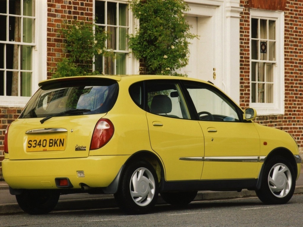 Daihatsu Sirion photo 13