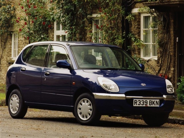 Daihatsu Sirion foto 15