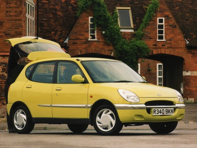 Daihatsu Sirion foto 9
