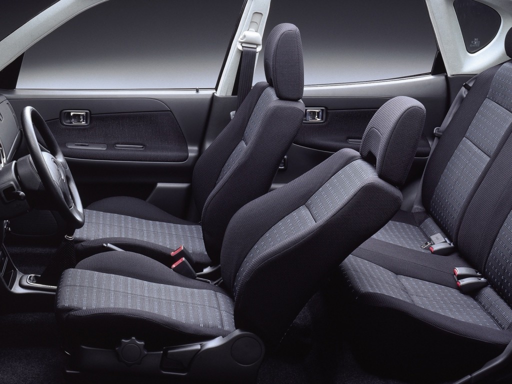 Daihatsu Sirion photo 9