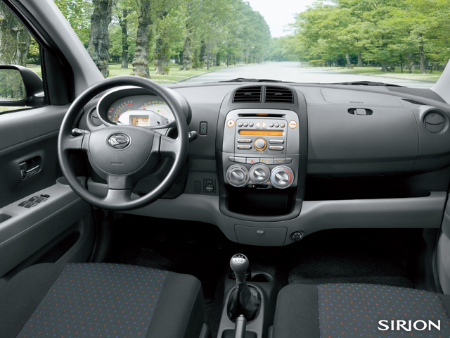 Daihatsu Sirion foto 7