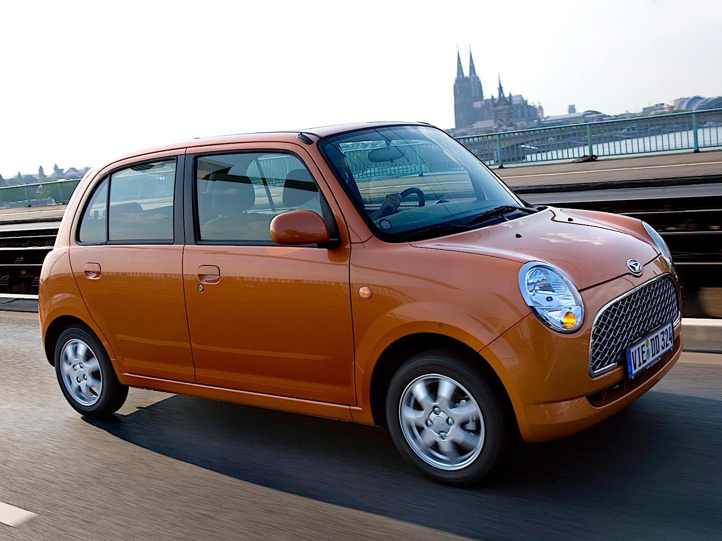 Daihatsu Trevis photo 19