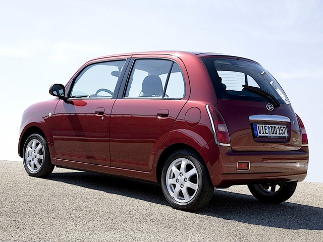 Daihatsu Trevis foto 23