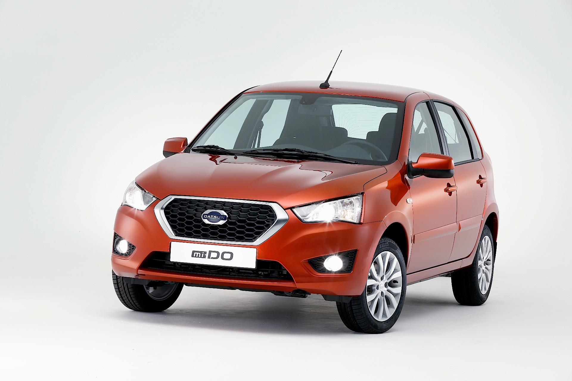 Datsun Mi-Do photo 9