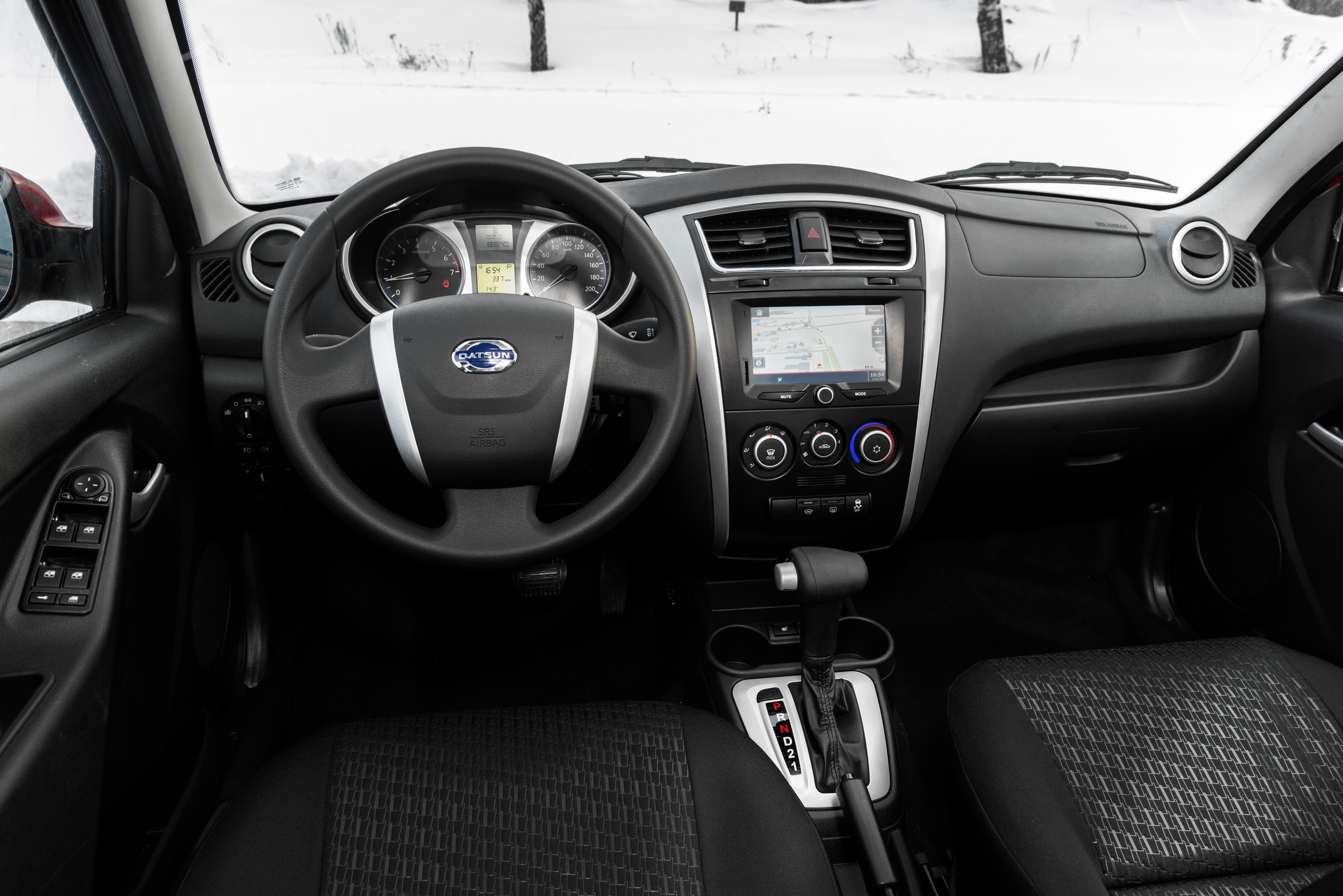 Datsun Mi-Do photo 39