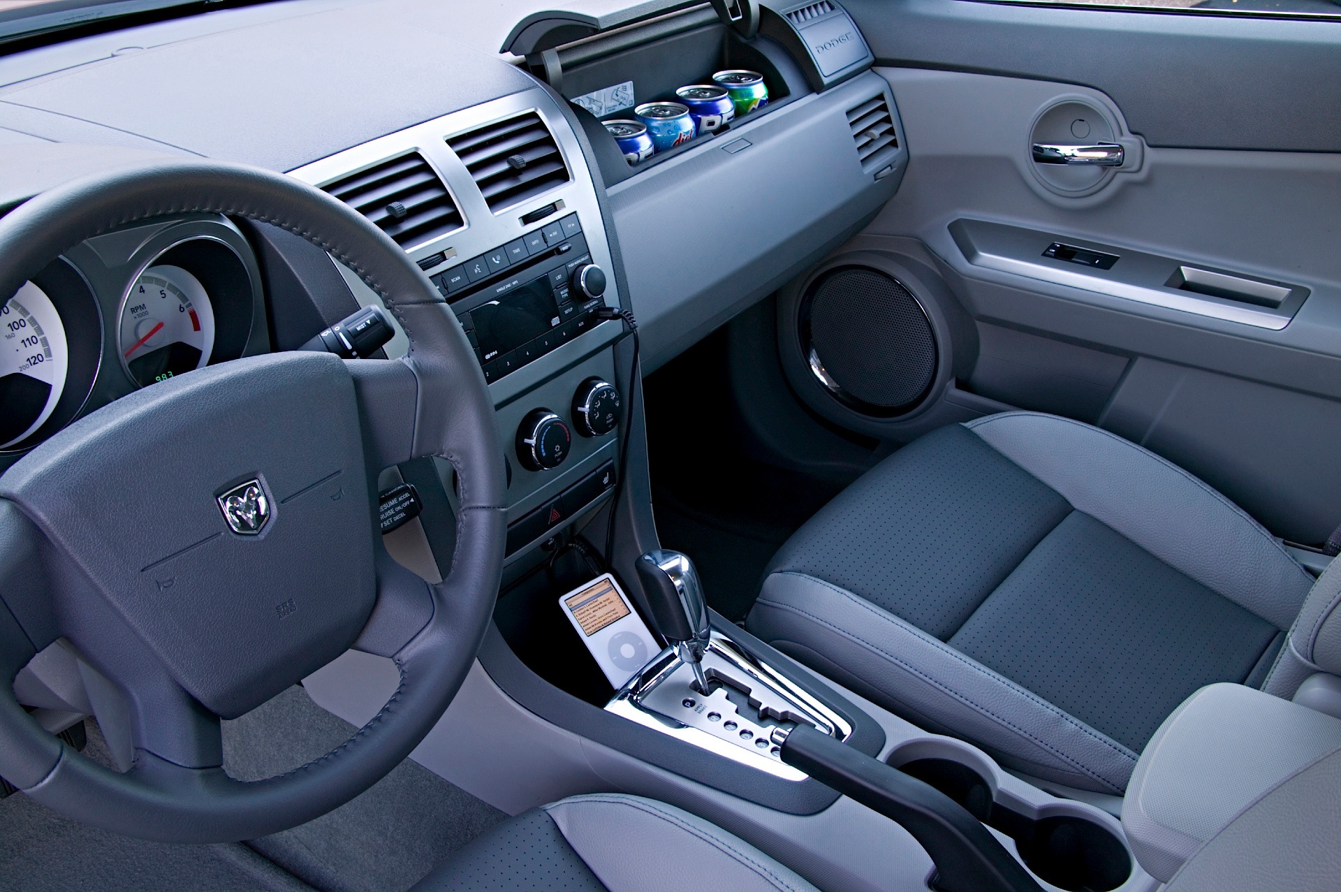 Dodge Avenger photo 76