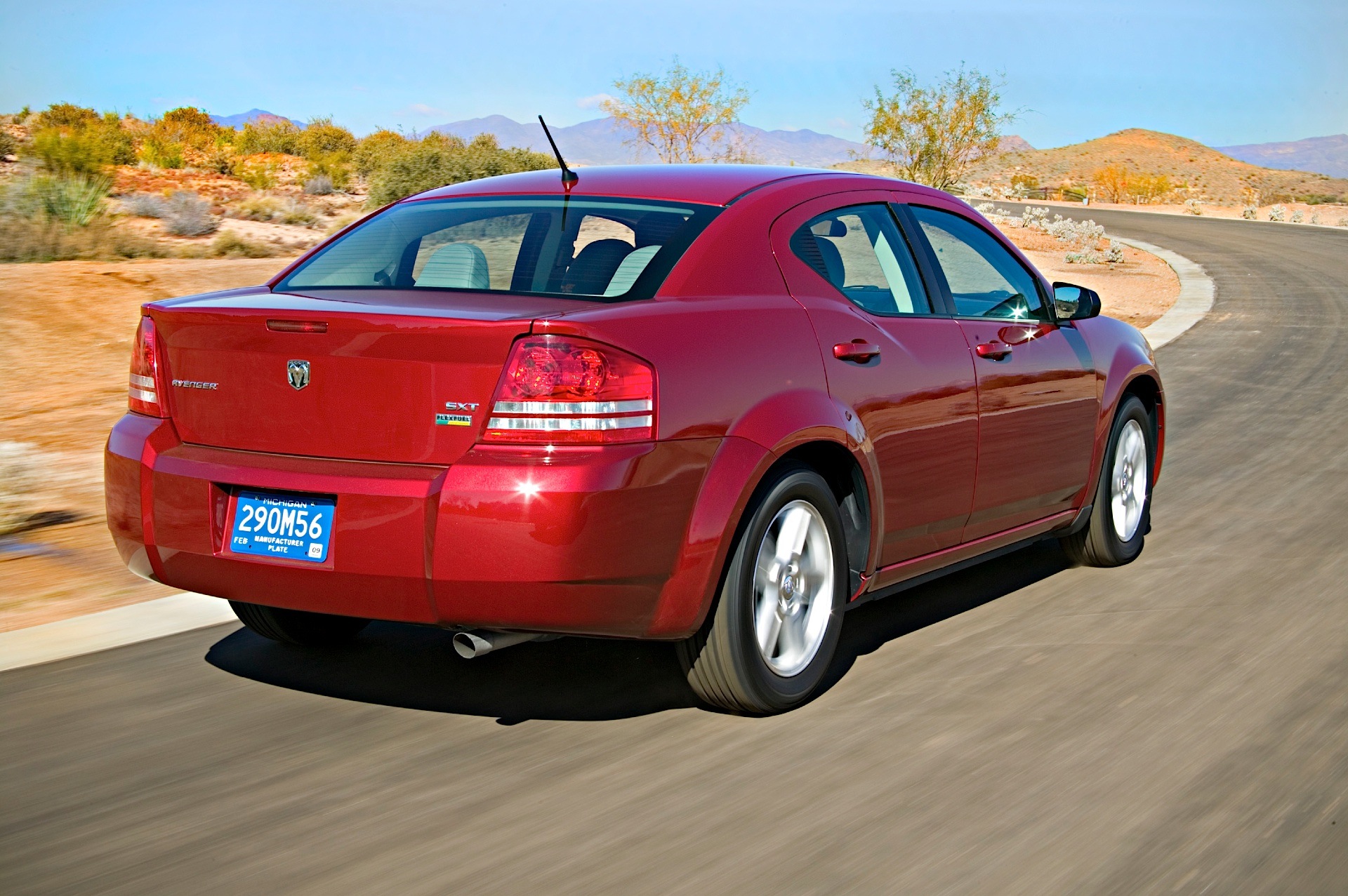 Dodge Avenger photo 8