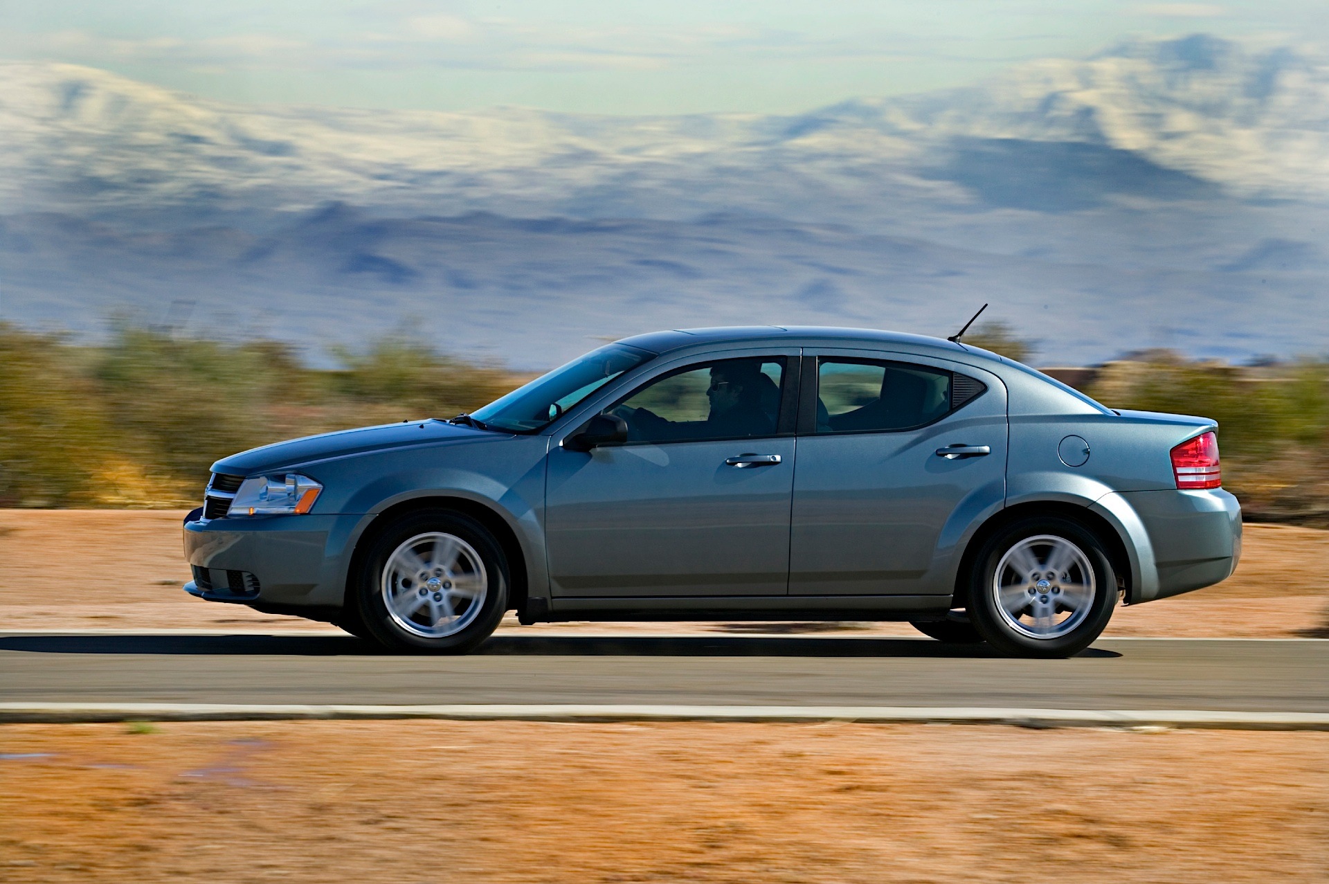 Dodge Avenger photo 16