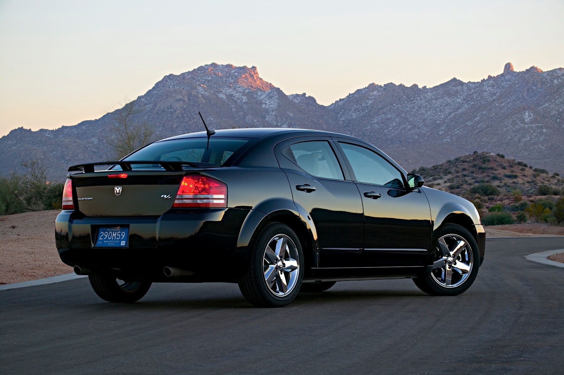 Dodge Avenger photo 23