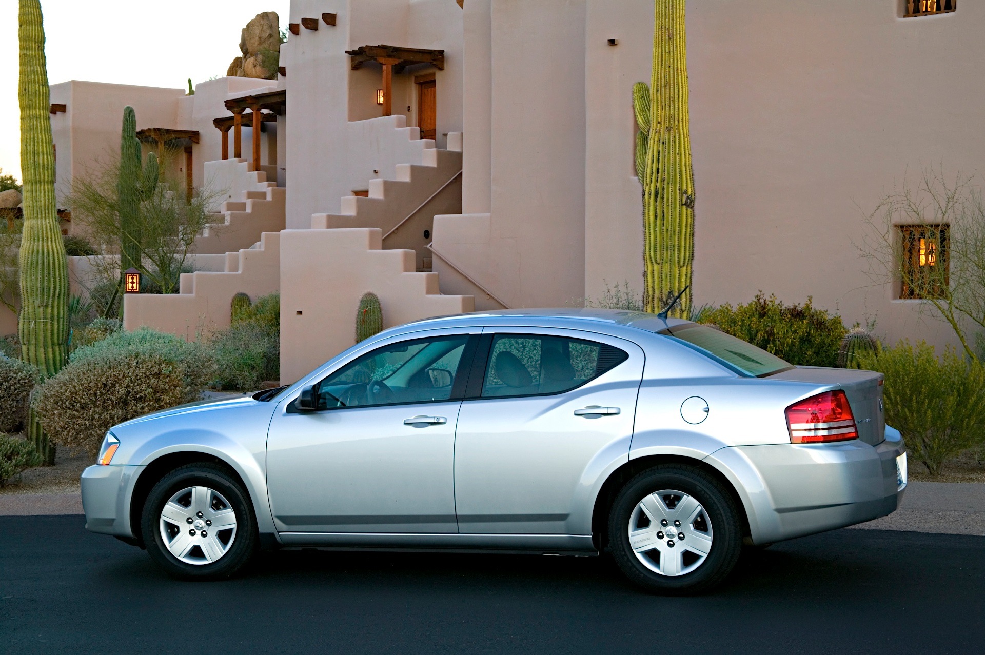 Dodge Avenger photo 28