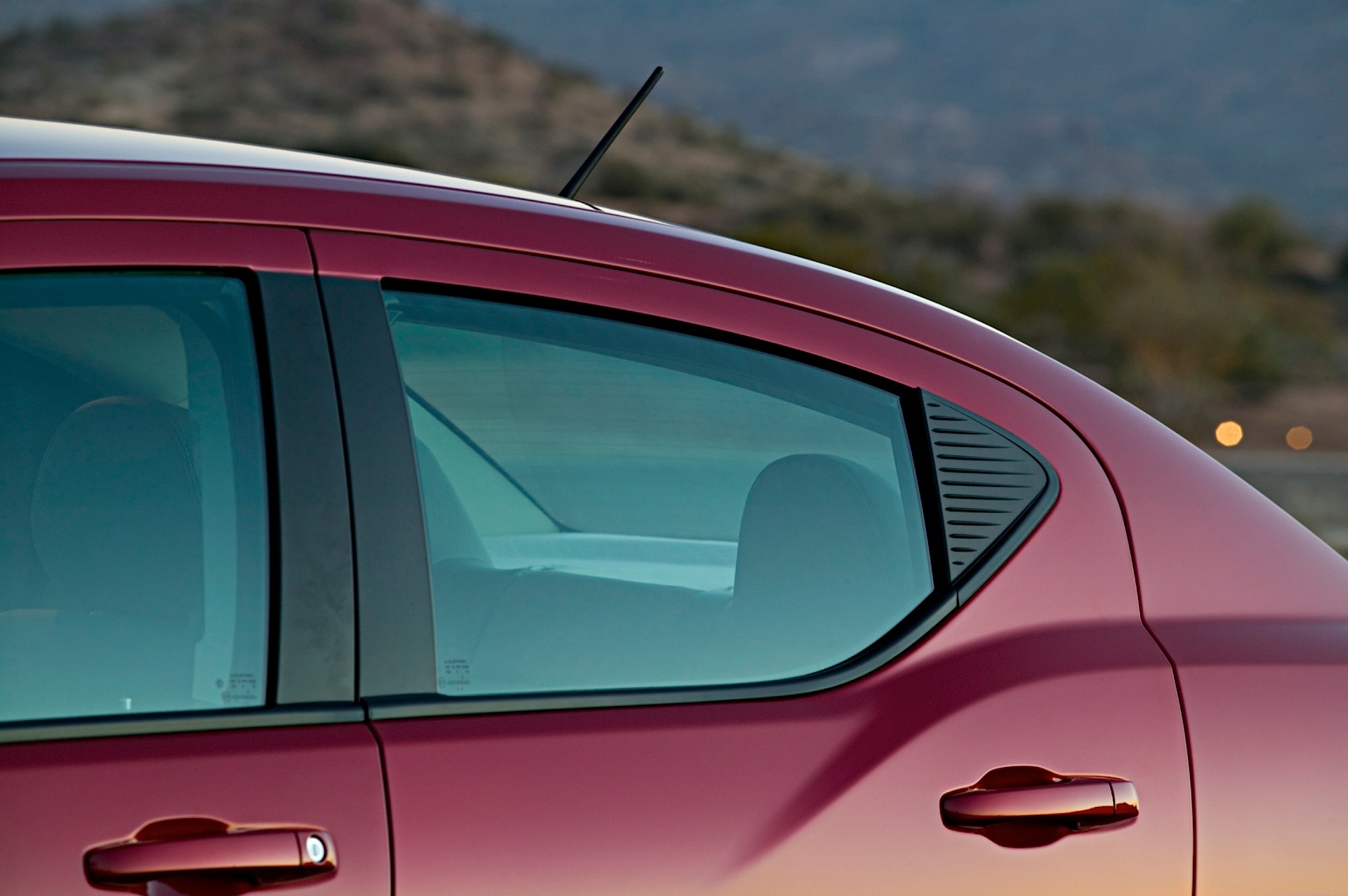 Dodge Avenger photo 42