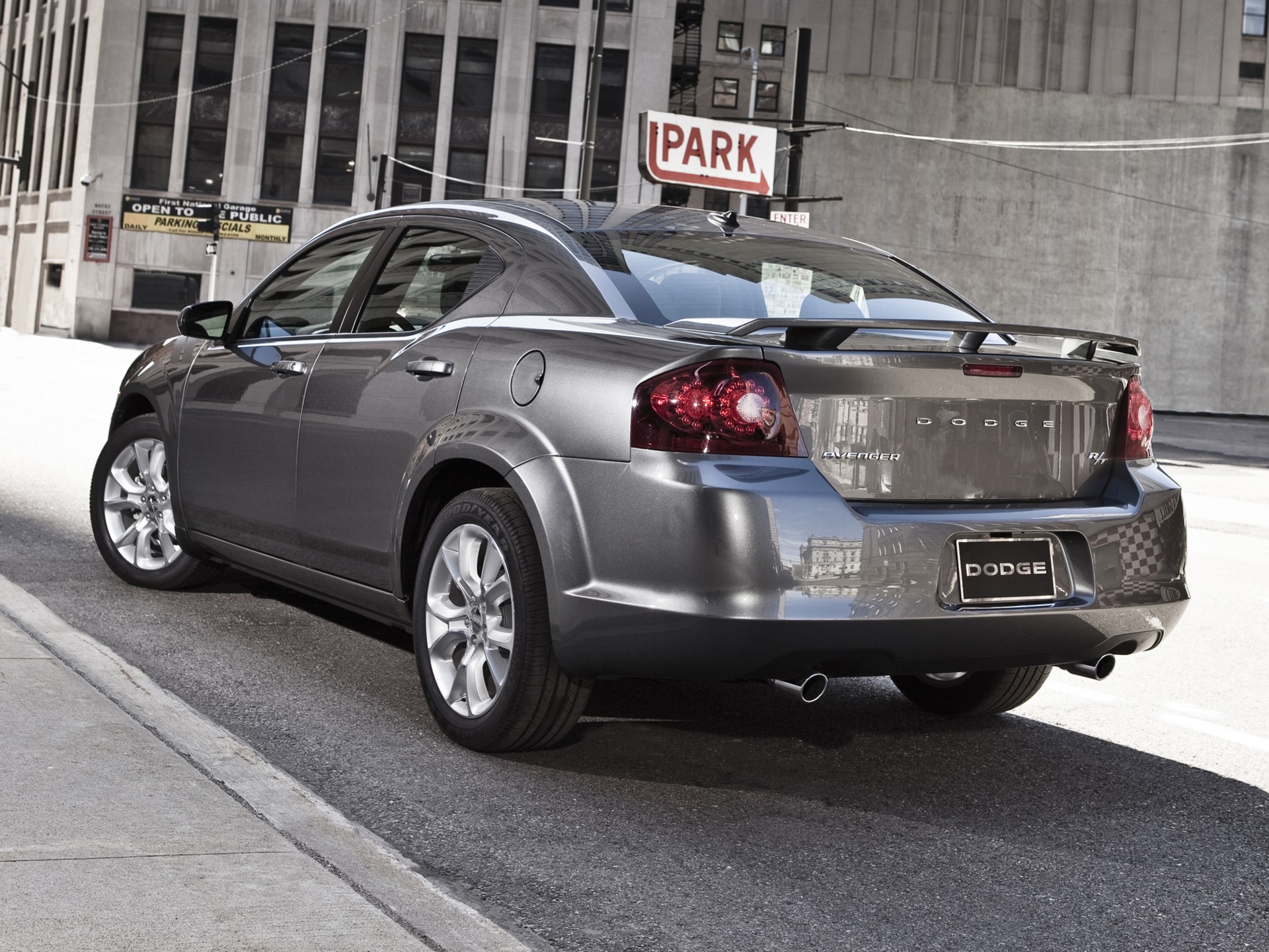Dodge Avenger photo 11