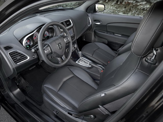Dodge Avenger photo 32
