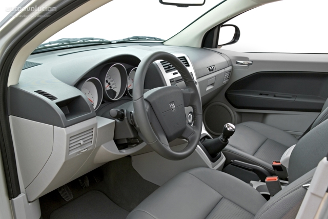 Dodge Caliber photo 21