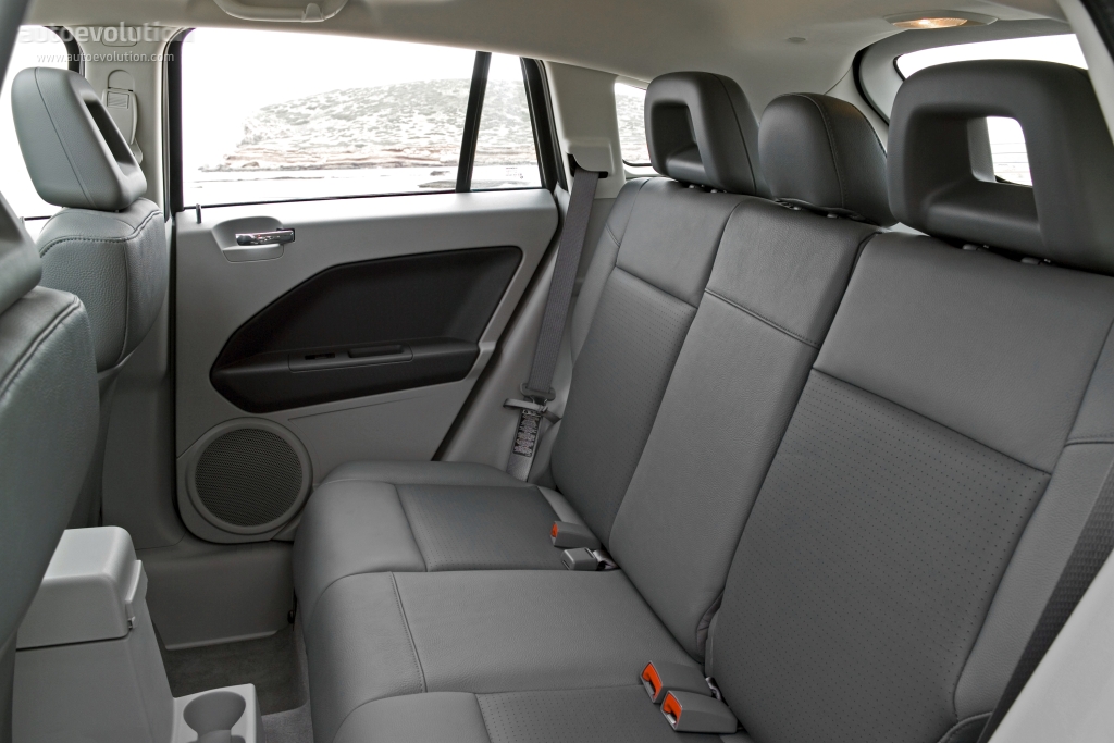 Dodge Caliber photo 22