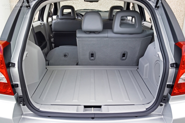 Dodge Caliber photo 23