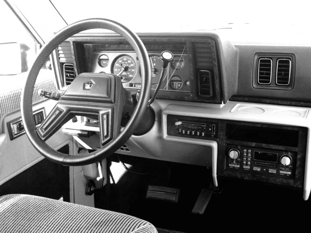 Dodge Caravan photo 19