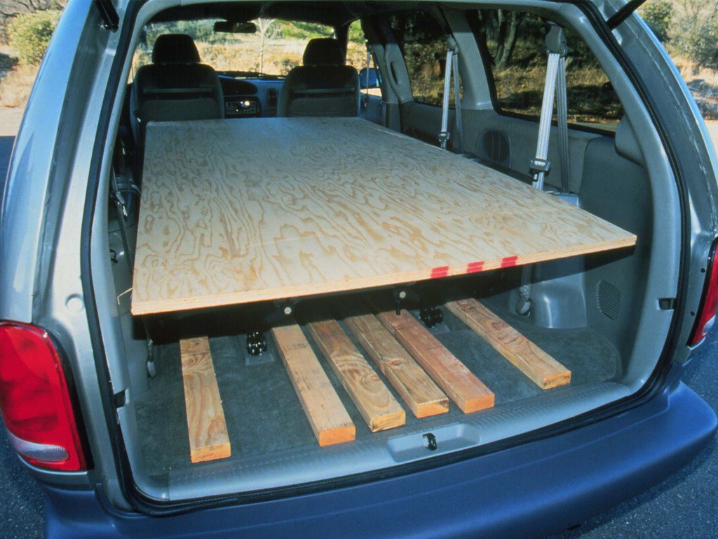 Dodge Caravan photo 14