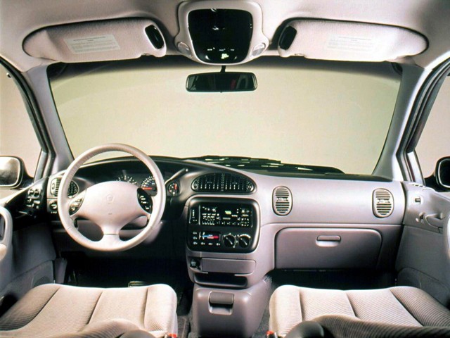 Dodge Caravan photo 5
