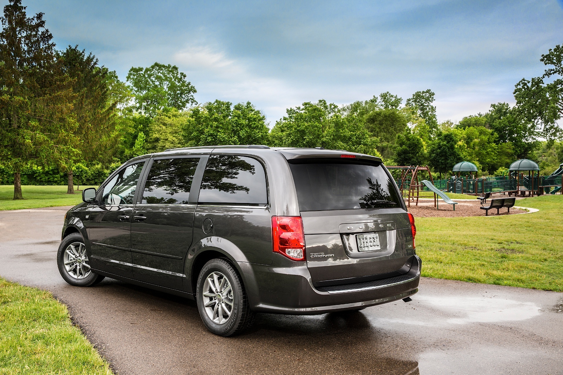 Dodge Caravan photo 26