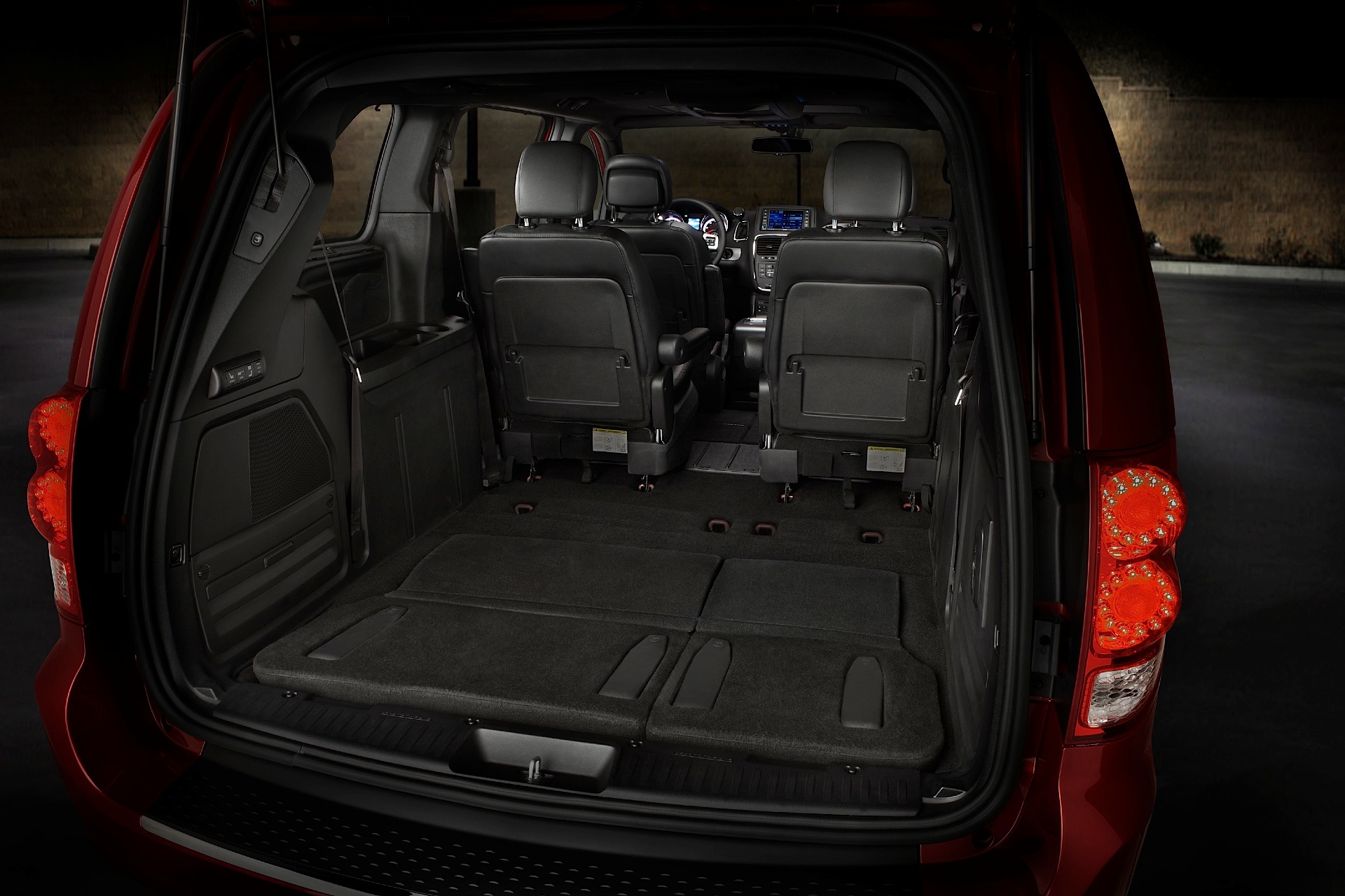 Dodge Caravan photo 35