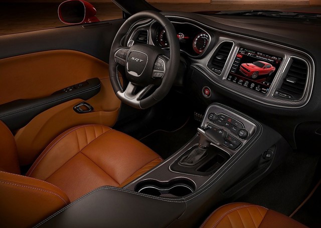 Dodge Challenger Srt photo 98