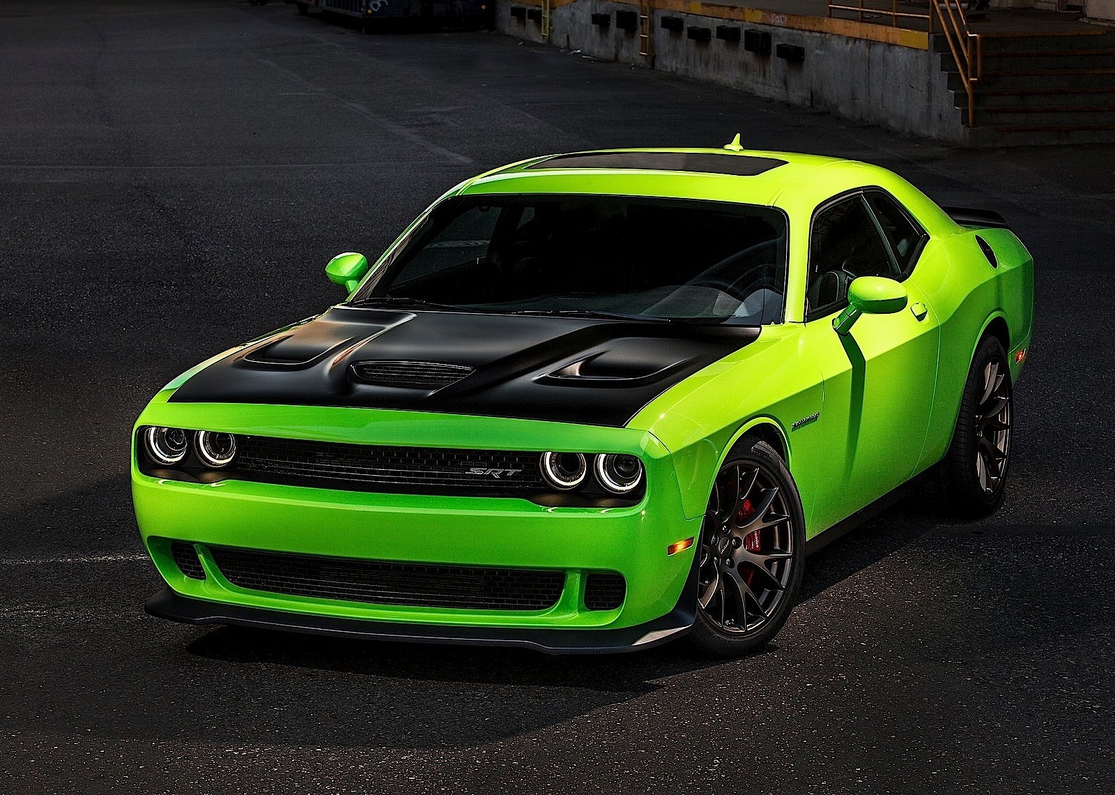 Dodge Challenger Srt photo 45