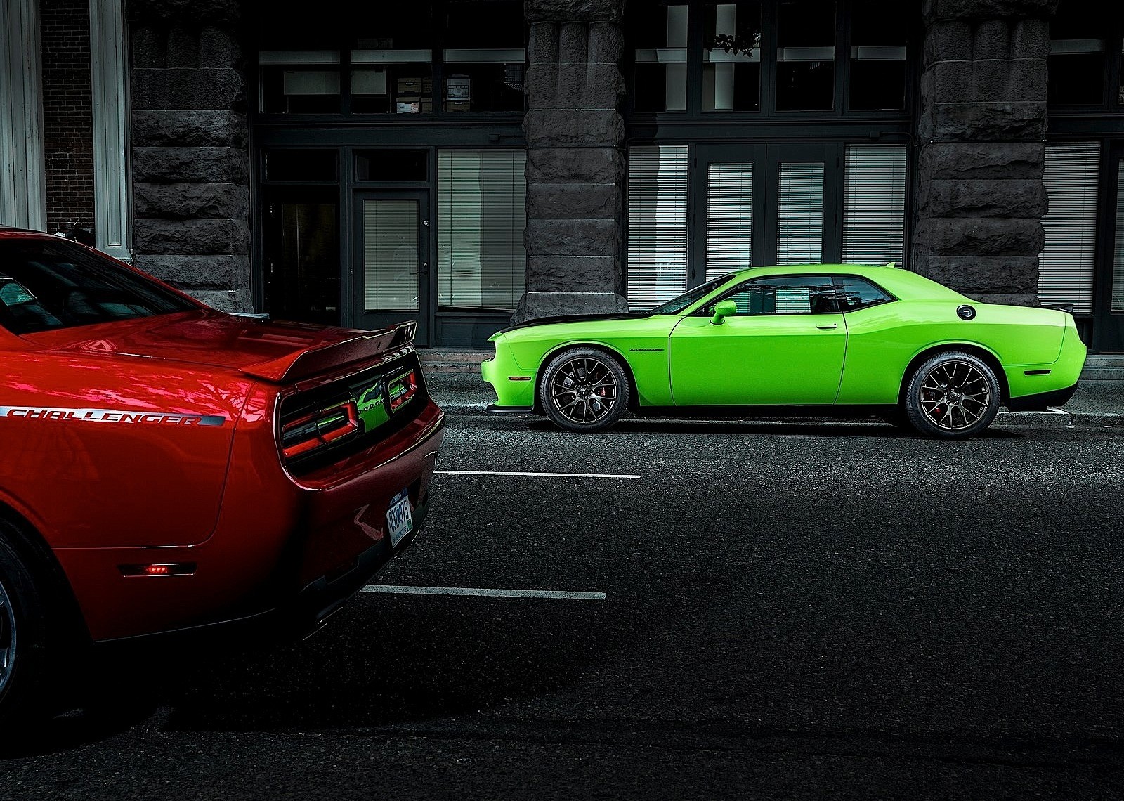 Dodge Challenger Srt photo 50