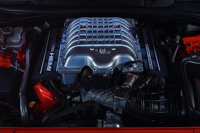 Dodge Challenger Srt photo 34